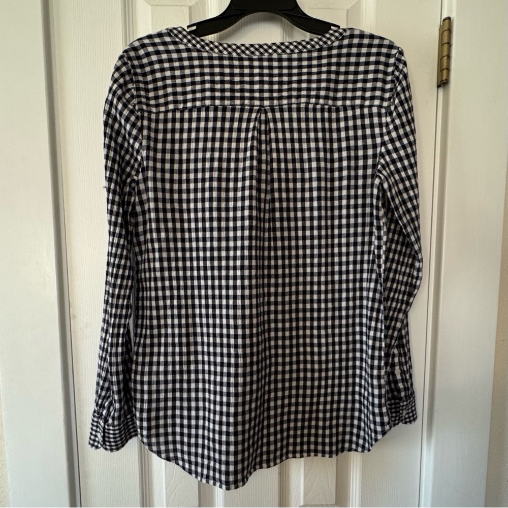Talbots Black & White Gingham Blouse Womens Size Medium V-neck 100% Cotton - Picture 5 of 6